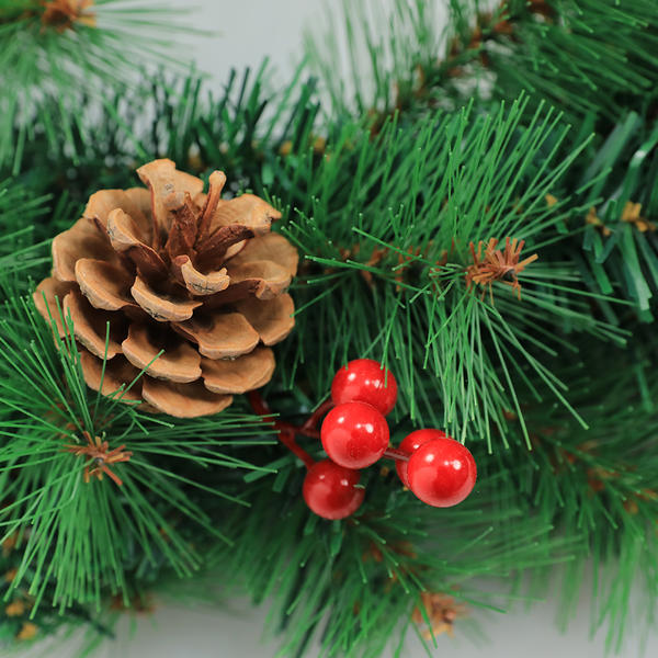 W05 green pvc and pine needle Christmas wreath with pine cone and red Berries