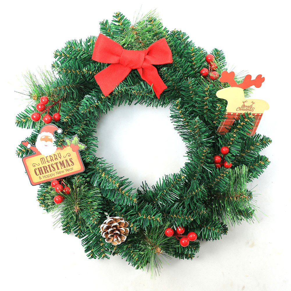 W02 green pvc and pet pine needle Christmas wreath